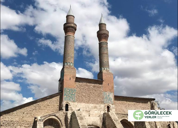 Çifte Minareli Medrese