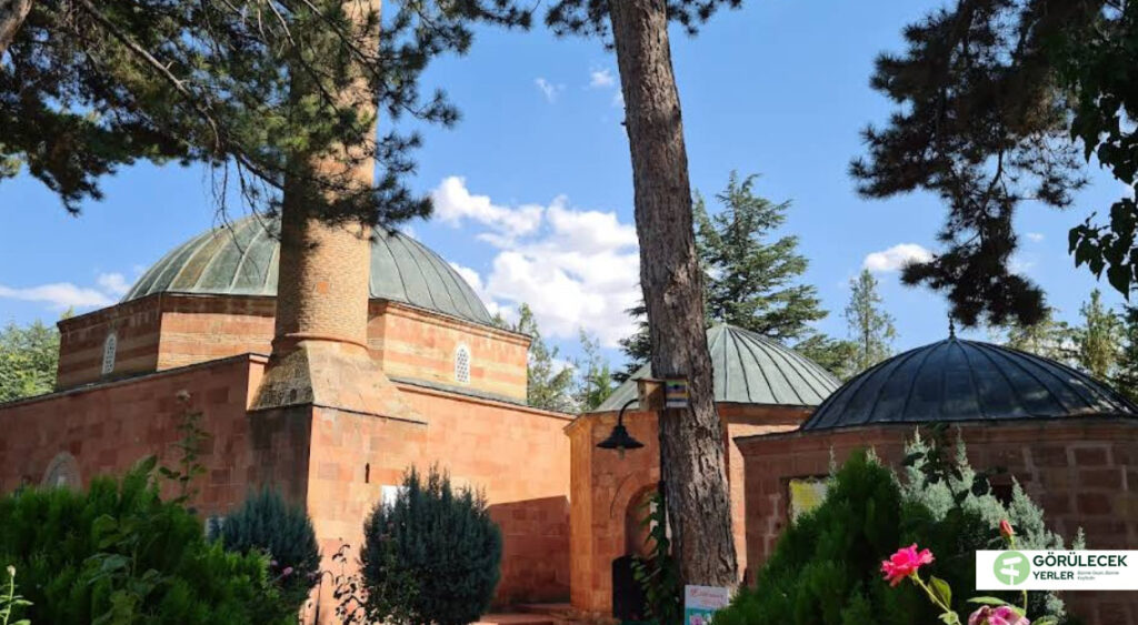 Hasandede Camii ve Türbesi