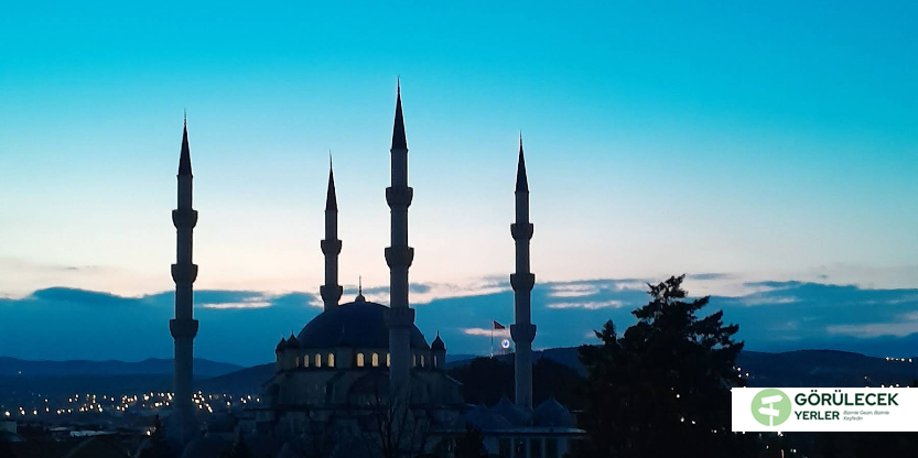 Nur Camisi